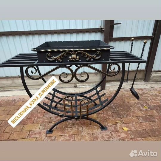 Кованый мангал