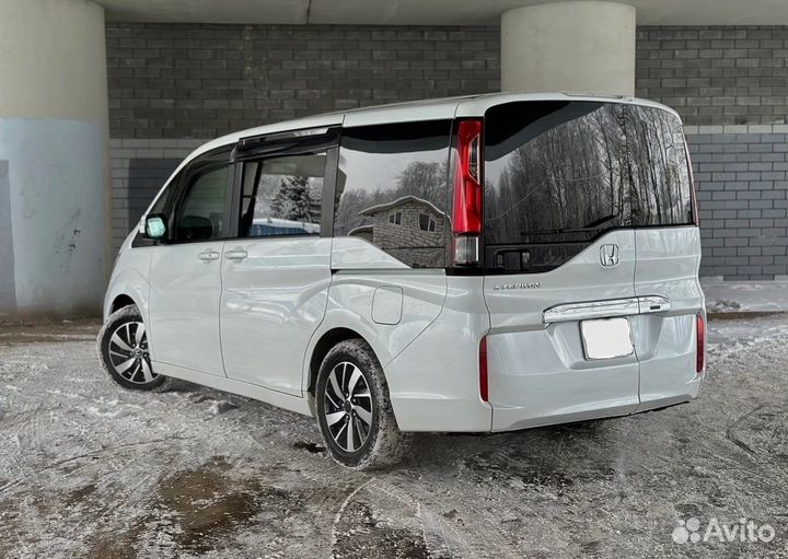 Honda Stepwgn 1.5 CVT, 2016, 89 000 км