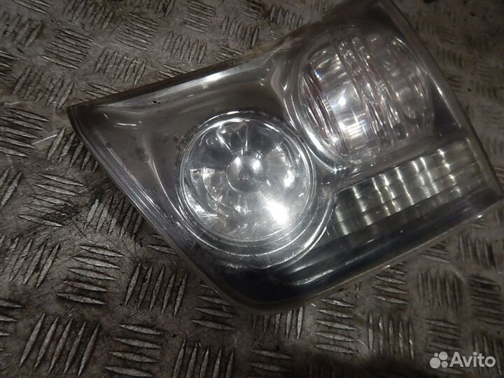 Фонарь задний внутренний правый, Lexus (Лексус) -R