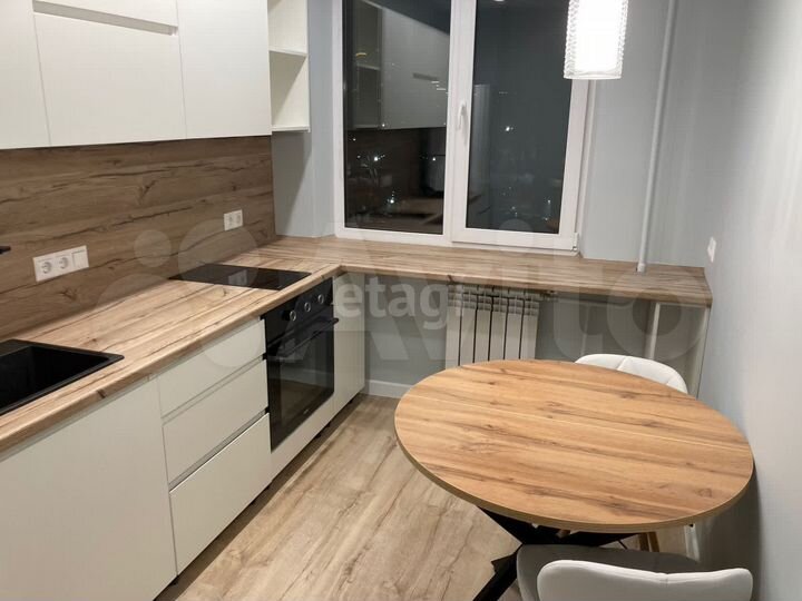 2-к. квартира, 43,3 м², 8/9 эт.