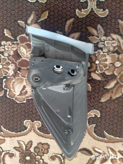 Фонарь левый тойота хайлендер 2