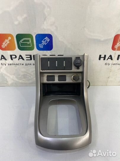 Накладка на центральную консоль (торпеды) Geely