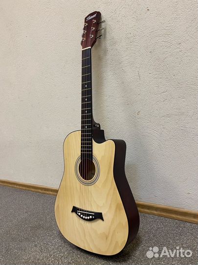 Гитара новая