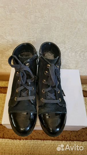 Продаю ботиночки б/у фирма bonadda