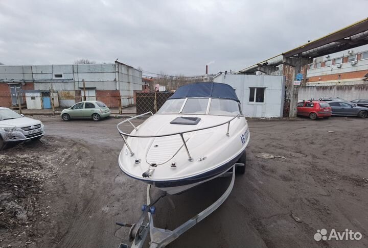 Каютный Катер Bayliner Capri