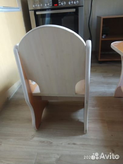 Детский стол и стул