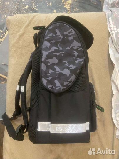 Рюкзак школьный для мальчика ортопедический новый