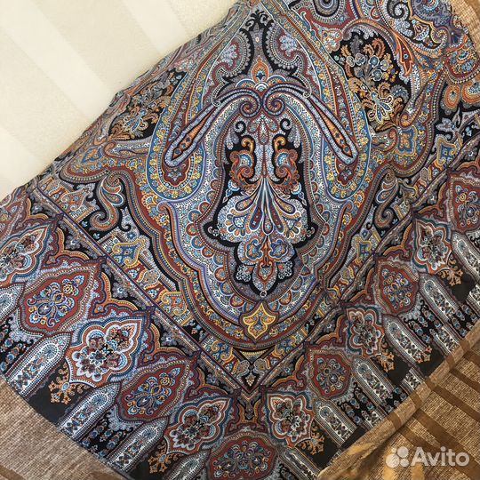 Платок павловопосадский вискоза