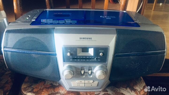 Магнитола бумбокс Samsung RCD-M30B