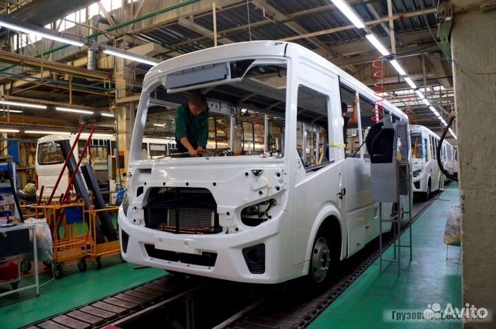 Рабочий на завод