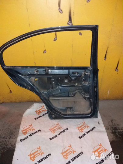 Дверь боковая задняя левая Skoda Octavia 1