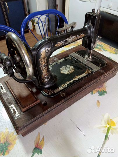 Швейная машинка new home