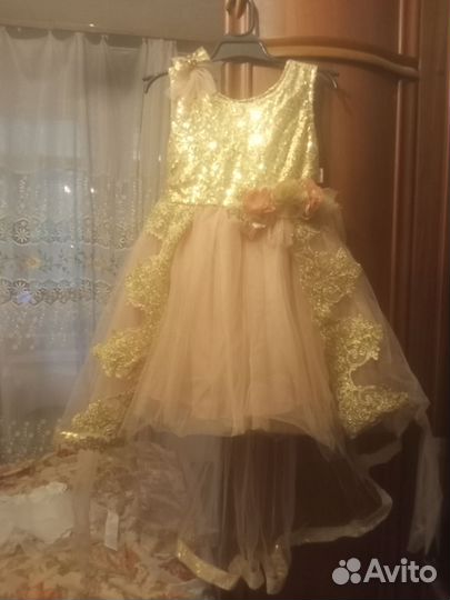Платье для девочки новое