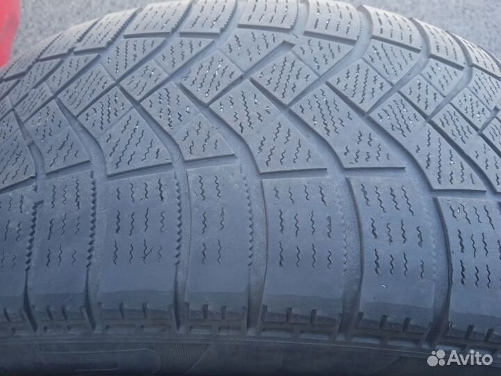 Pirelli Ice Zero FR 215/60 R17 100T