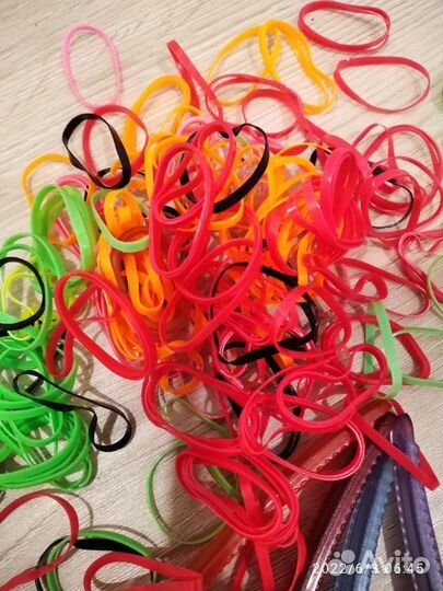 Крабы, резинки, ободки, шпильки для волос