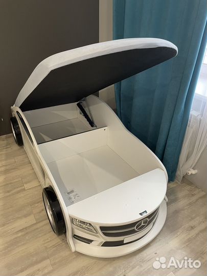 Кровать машинка