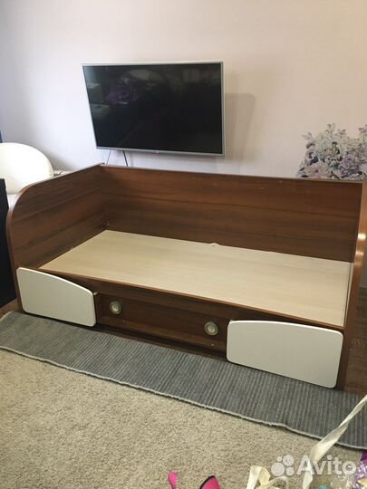 Кровать - машинка для мальчика