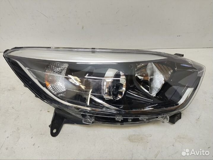 Фара правая Renault Kaptur 1 2015
