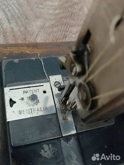 Швейная машинка-антиквариат