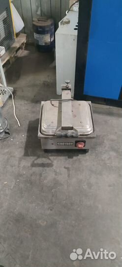 Электрический пресс гриль