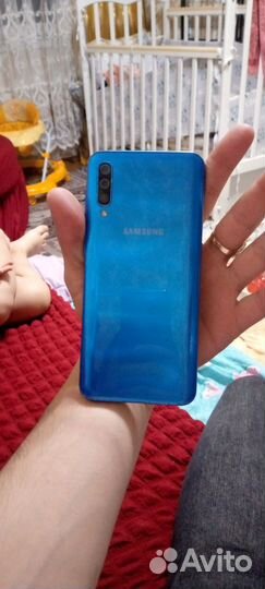 Samsung Galaxy A50, 4/64 ГБ