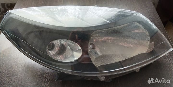 Фара правая renault sandero stepway 1