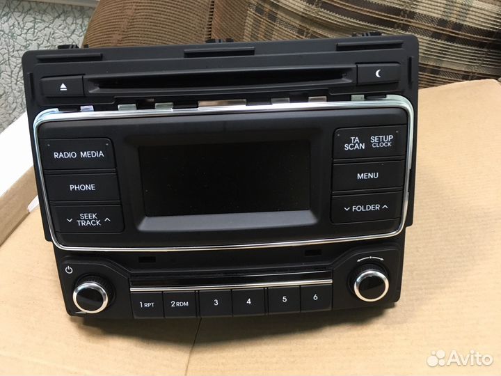 Штатная магнитола Hyundai H-1 Grand starex