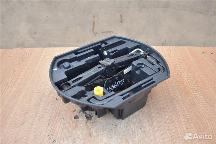 Домкрат Peugeot 308 (T7) хэтчбек 5Д EP6 2008