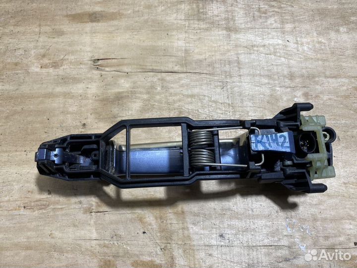 Ручка наружная Mercedes W210 R142