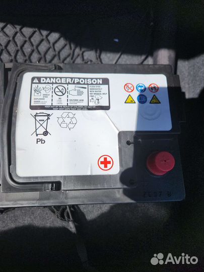 BMW f10 аккумулятор оригинальный б/у рабочий