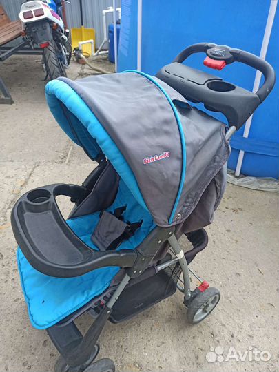 Прогулочная коляска