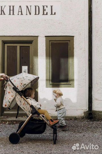 Коляска elodie mondo meadow blossom