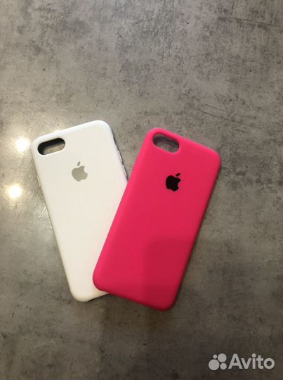 Чехлы на iPhone 8