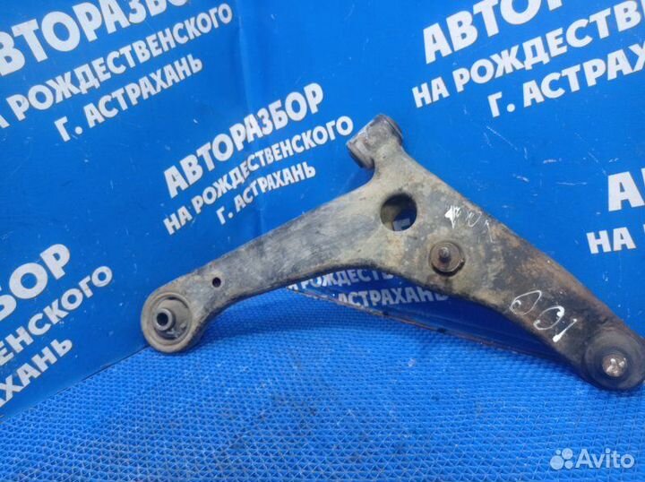 Передний левый рычаг Mitsubishi Lancer 9 седан