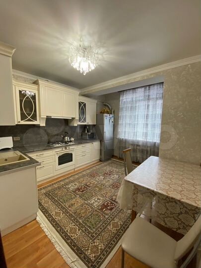 2-к. квартира, 70 м², 4/5 эт.