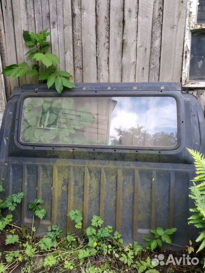 Стекло перегородки кузова на форд транзит1992г.в