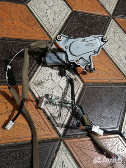 Моторчик омывателя Toyota vocsi