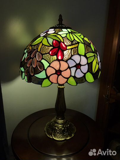 Лампа настольная в стиле Тиффани