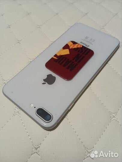 iPhone 8 Plus, 64 ГБ