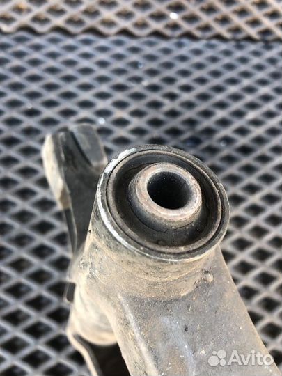 Маятник двигателя Honda Dio 27 / 28