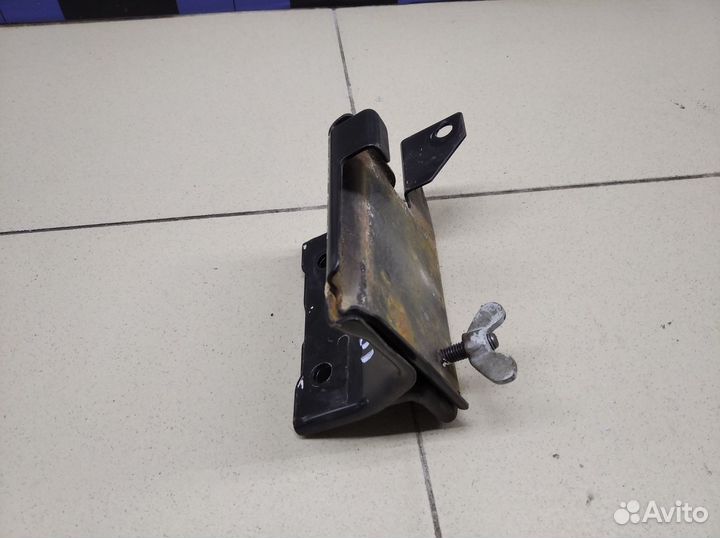 Кронштейн (сопут. товар) Pajero/Montero Sport (KH)