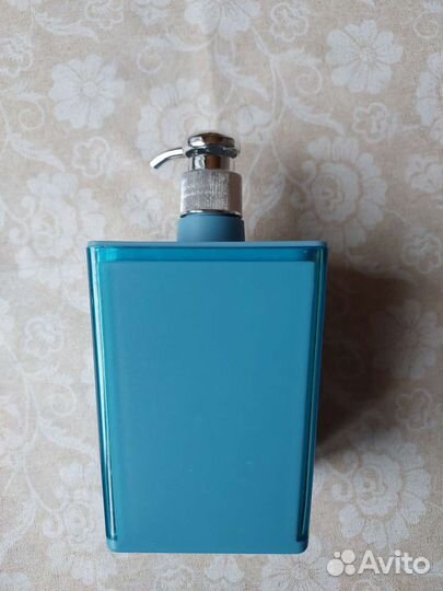 Дозатор для жидкого мыла