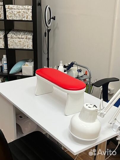 Подставка для рук маникюр