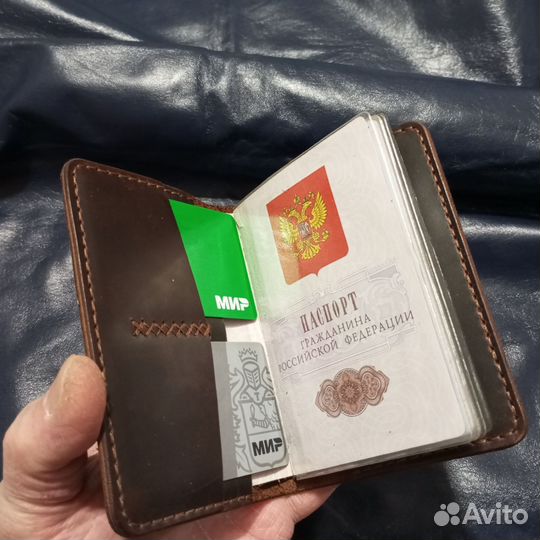 Обложка для паспорта, натуральная кожа-Крези Хорс