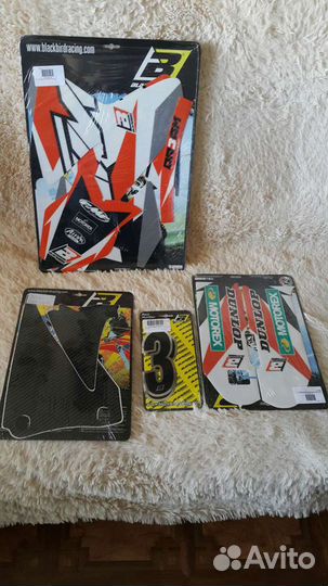 Наклейки на мотоцикл