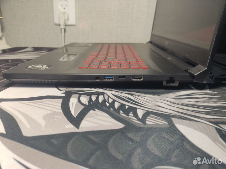 Игровой ноутбук MSI katana gf76