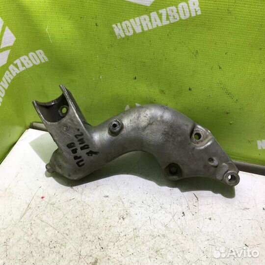 Кронштейн двигателя правый Пежо 206