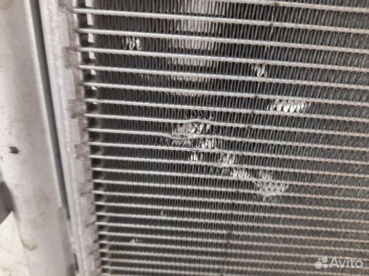 Радиатор охлаждения передний Hyundai Santa Fe 3