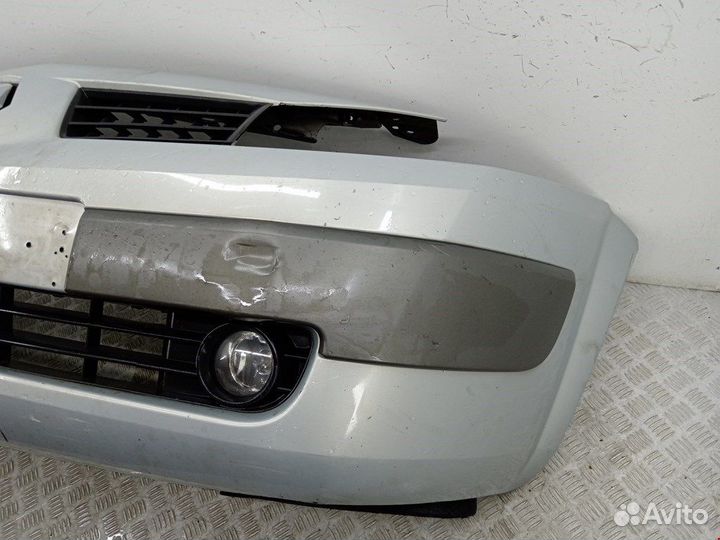 Бампер передний для Renault Megane 2 7701474484