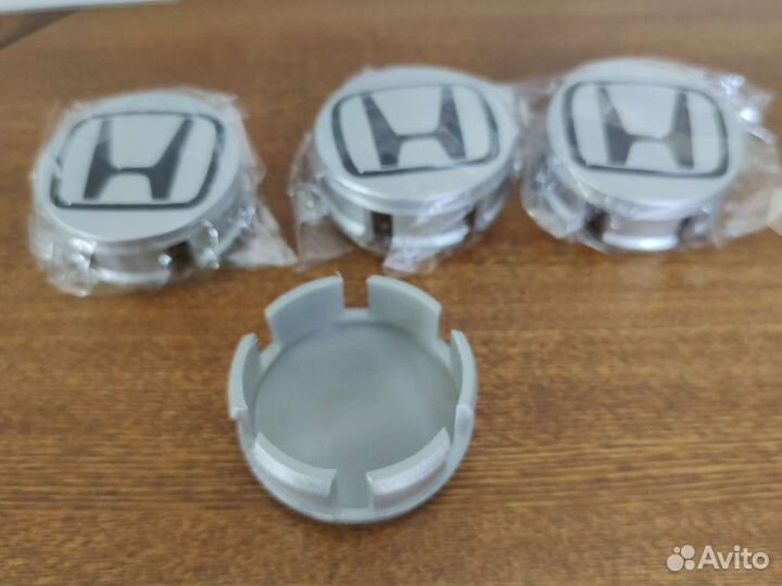 Центральные колпачки,заглушки литых дисков honda